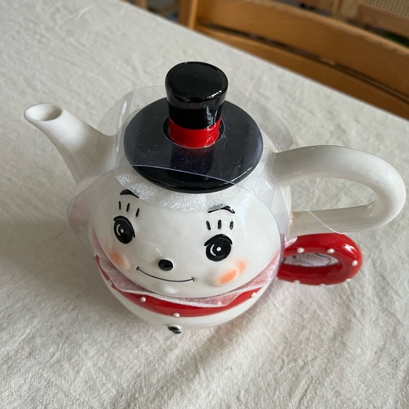 Johanna Parker holiday tea set - Picture 2 of 4